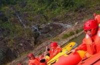 五指山漂流：热带雨林中的探险与浪漫之旅