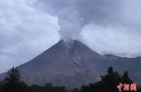 默拉皮火山：印度尼西亚的心脏之火与自然奇观