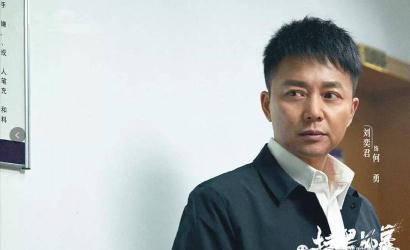 《扫黑风暴》中吴晓亮演技引热议，孙兴角色深入人心