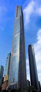 中国高楼排行榜：十大摩天大楼展示建筑与城市之美